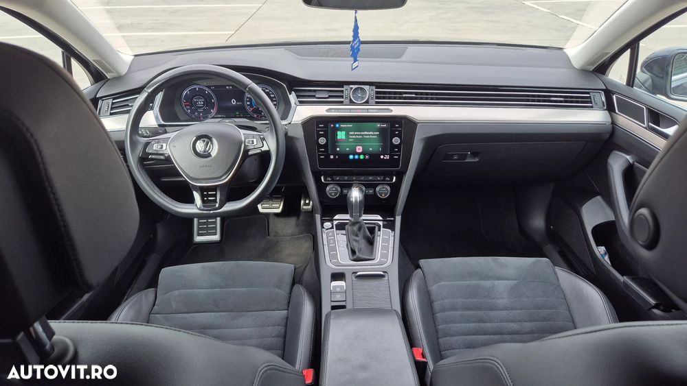 Volkswagen Passat 2.0 TDI DSG Highline - 18