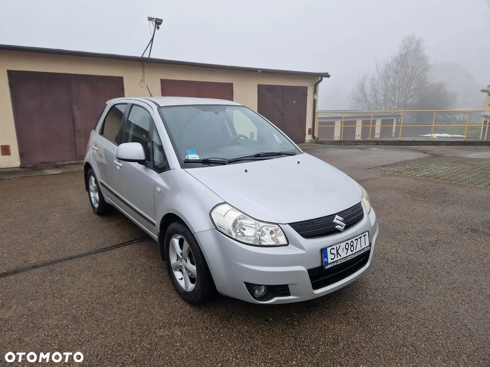 Suzuki SX4 1.6 GS / Premium - 1