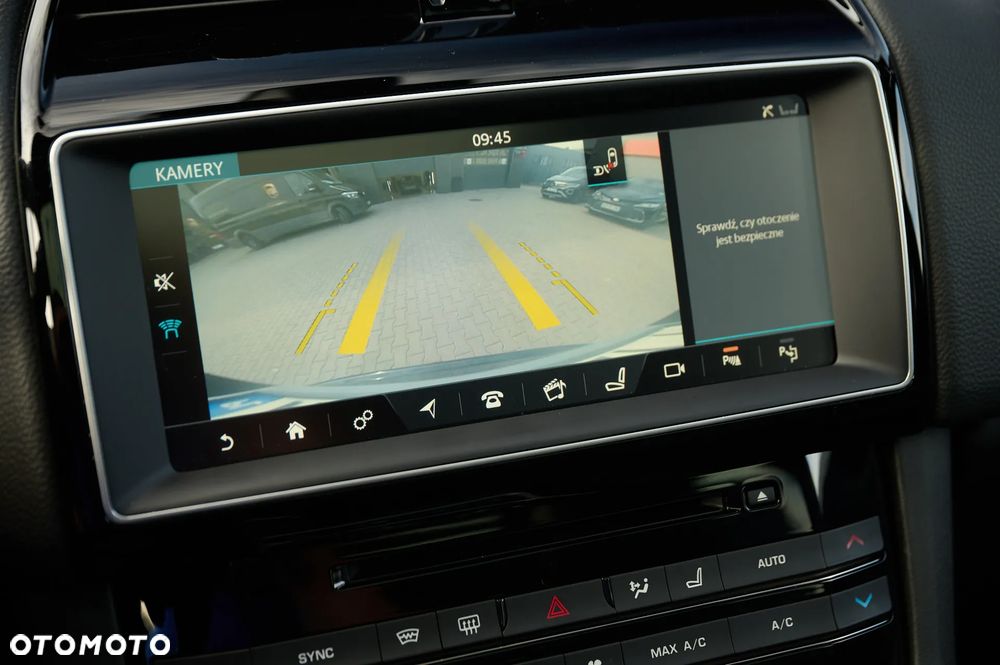 Jaguar F-Pace 20d AWD Prestige - 37