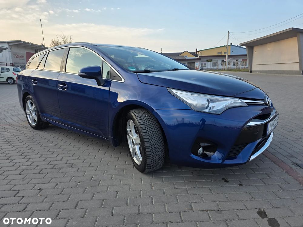Toyota Avensis Touring Sports 1.8 Multidrive S Comfort - 14