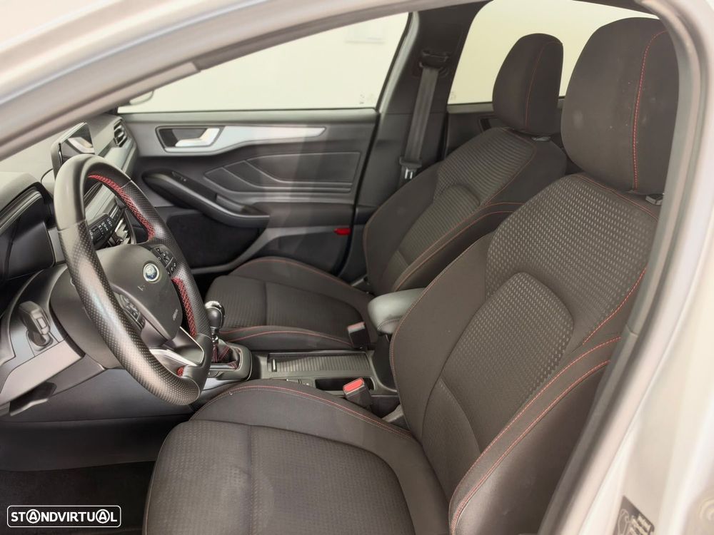 Ford Focus 1.0 EcoBoost MHEV ST-Line - 5