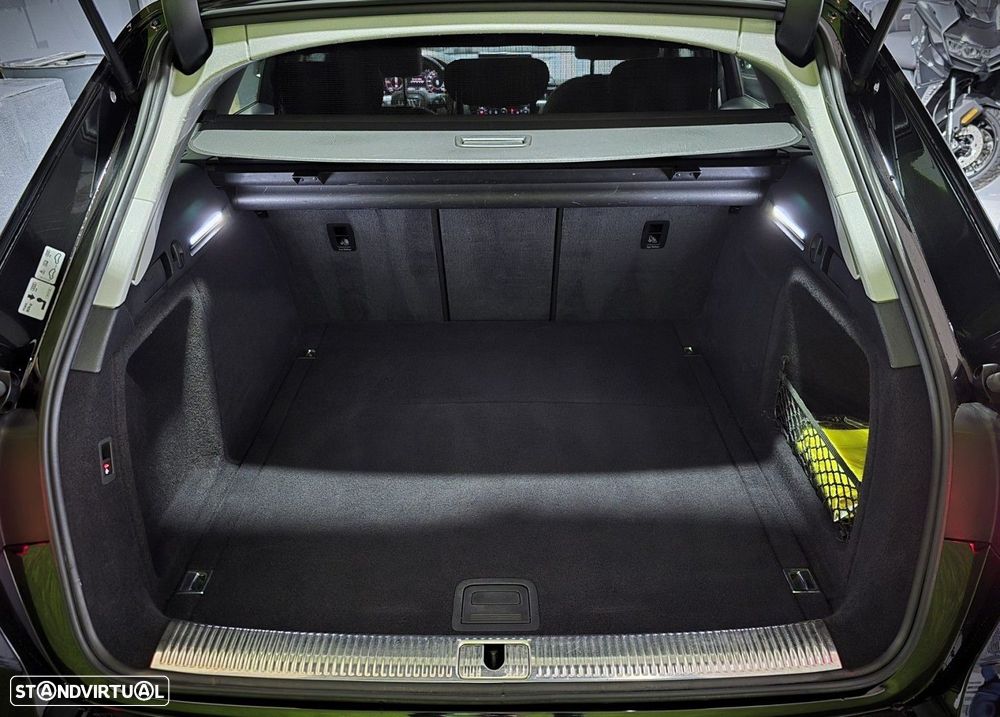 Audi A4 Avant 2.0 TDI Advance S tronic - 32