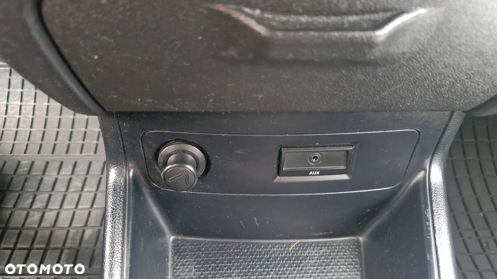 Hyundai i20 1.2 Intro Edition - 18