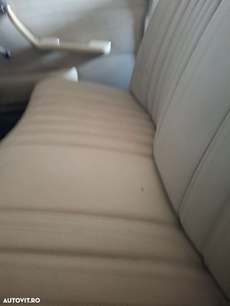 Mercedes-Benz W115 - 5