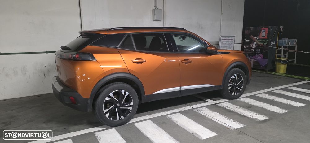 Peugeot e-2008 Allure - 1