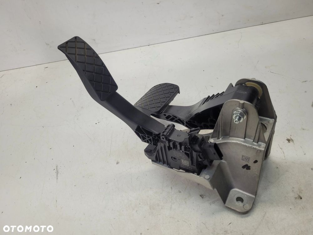 PEDAŁY STELAŻ AUDI Q4 E-TRON VW SEAT SKODA 1EC723058G 1EC723503 - 4