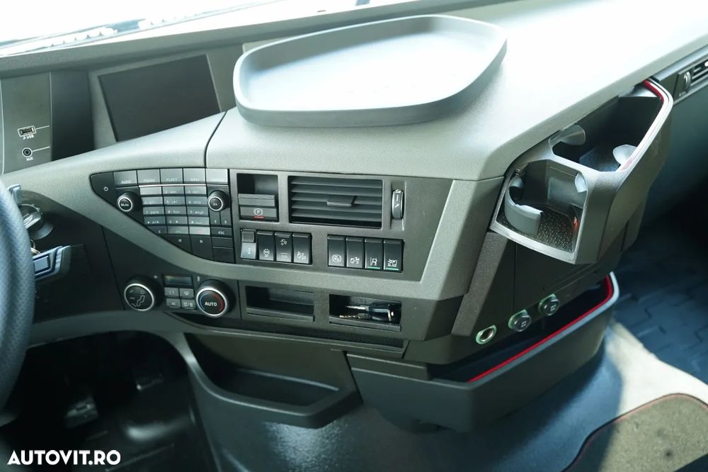 Volvo FH 460 / CORTINĂ / I-SAVE / I-PARK COOL / PUNTE RALEVICABILĂ / DIRECȚIE / CORTINĂ RANFORSATĂ - 28
