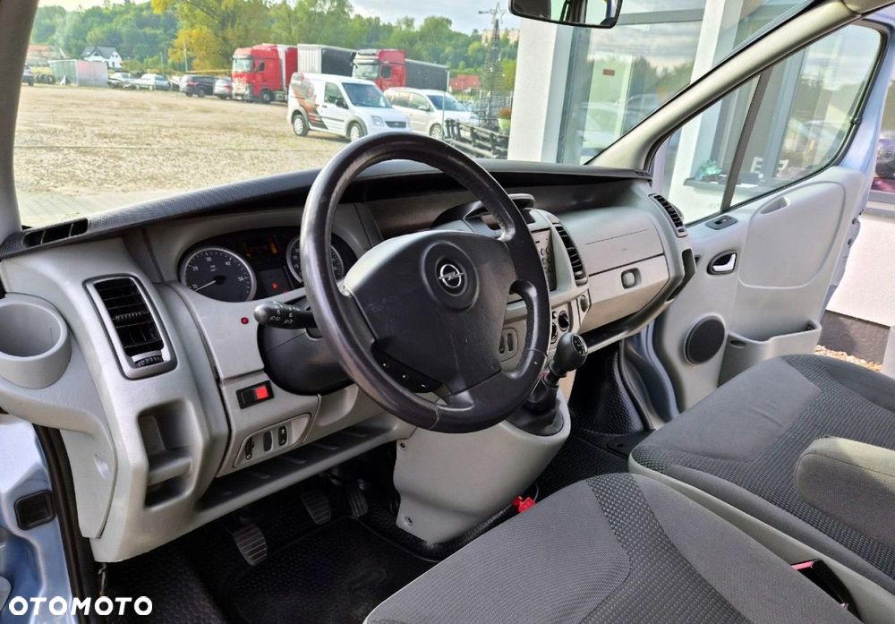 Opel Vivaro - 33