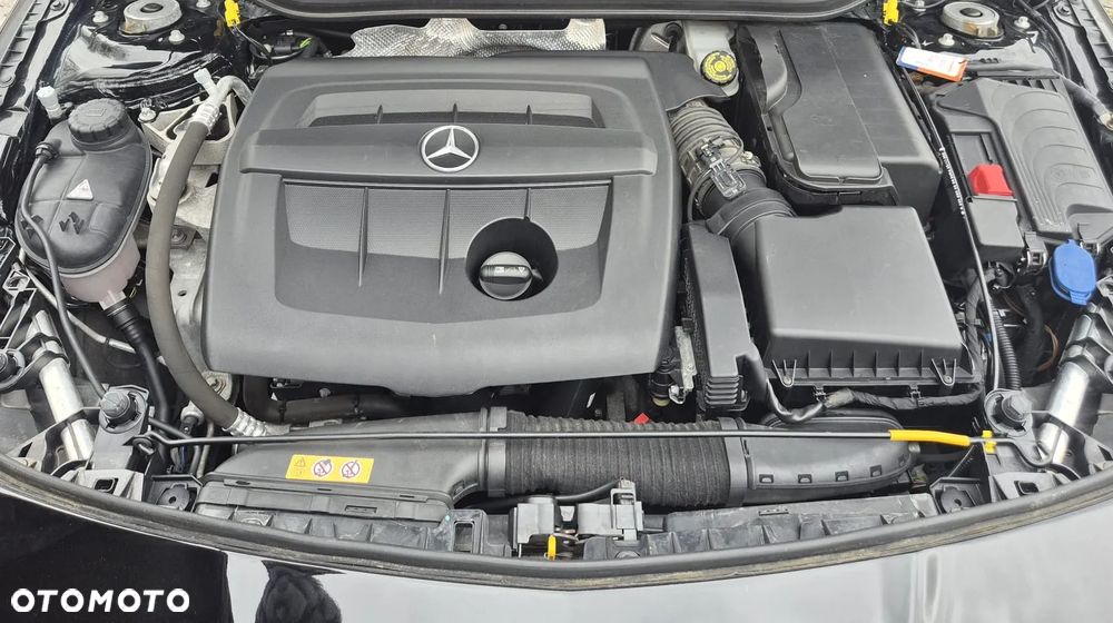 Mercedes-Benz CLA 180 d 7G-DCT - 24