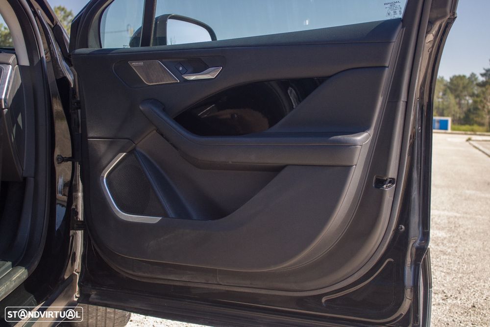 Jaguar I-Pace EV400 AWD S - 52