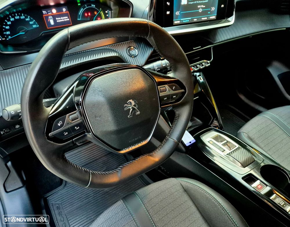 Peugeot e-208 Allure Pack - 3