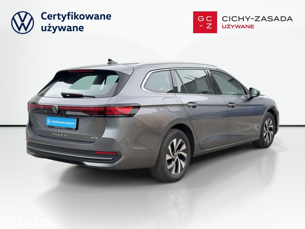 Volkswagen Passat Variant 1.5 TSI ACT mHEV Business DSG - 5