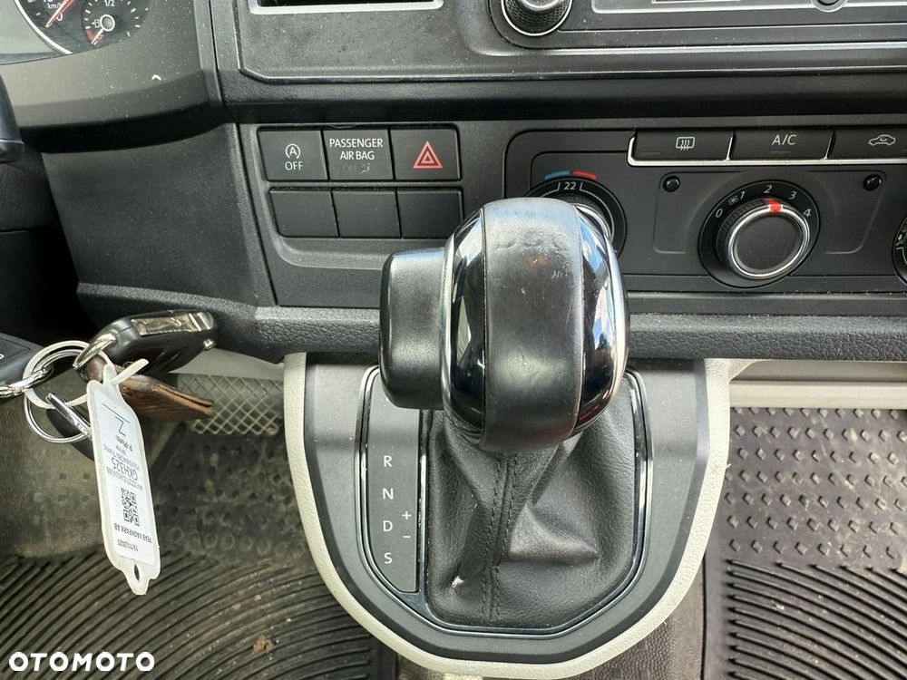 Volkswagen Transporter - 11