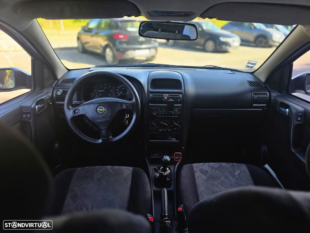 Opel Astra Caravan 2.0 DTi Club - 6