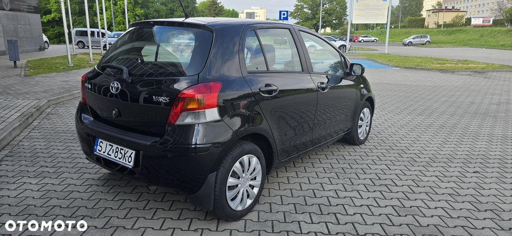 Toyota Yaris - 6