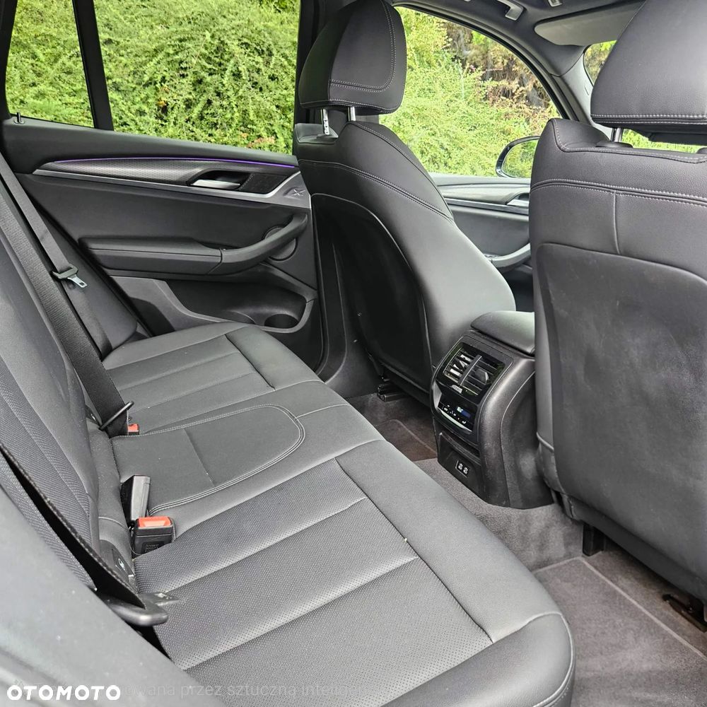 BMW X3 xDrive20d mHEV - 11