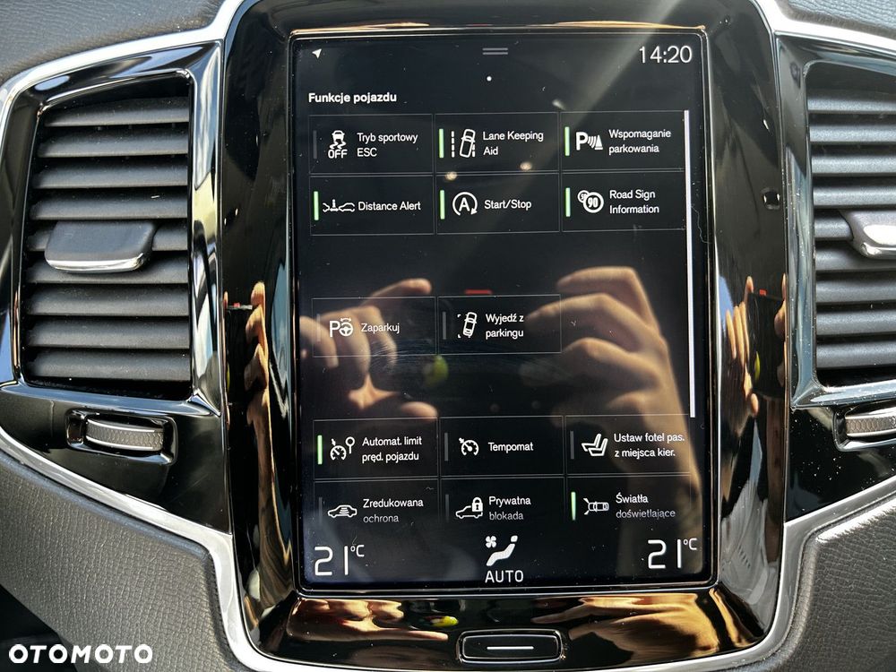 Volvo XC 90 - 25
