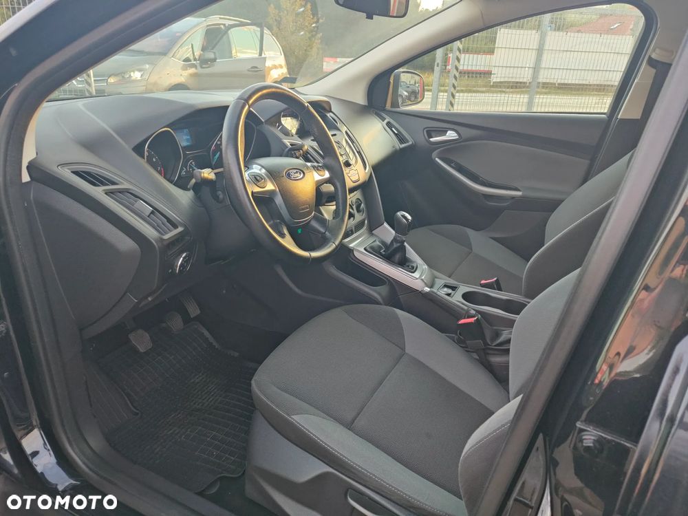 Ford Focus 1.6 Ambiente Start - 17