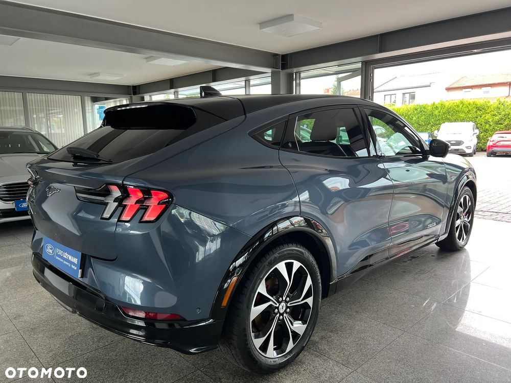 Ford Mustang Mach-E - 17