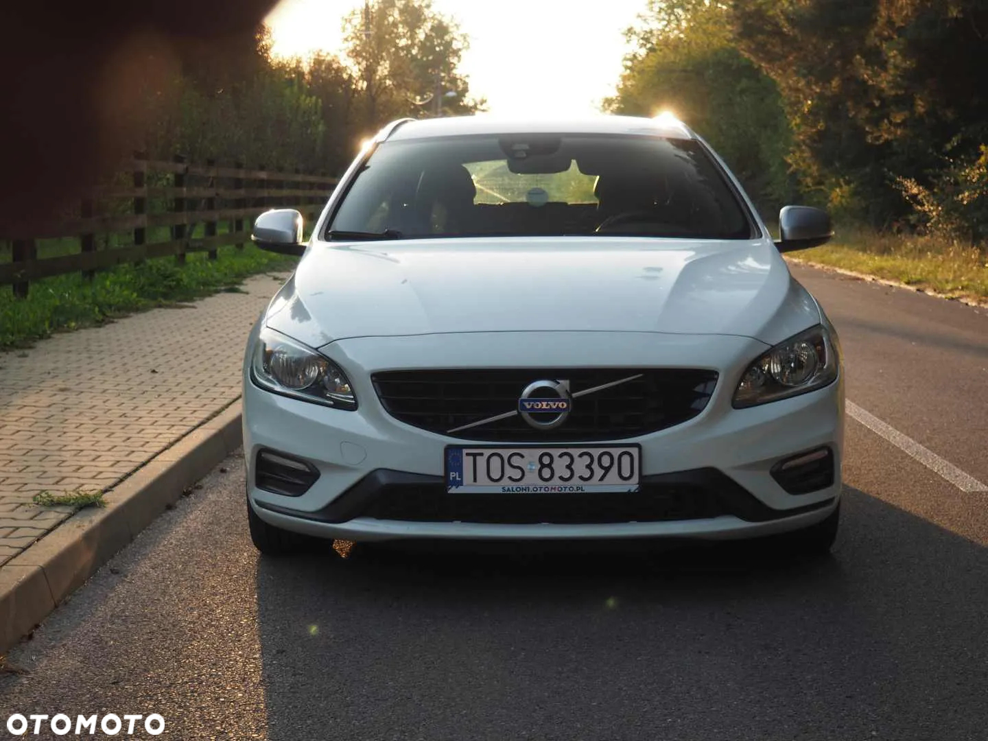 Volvo V60 D3 Geartronic R-Design - 10