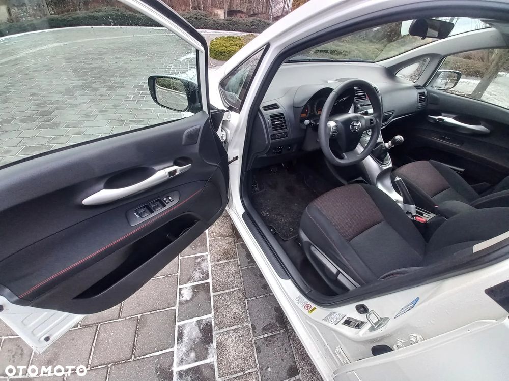 Toyota Auris 1.6 Life+ - 18