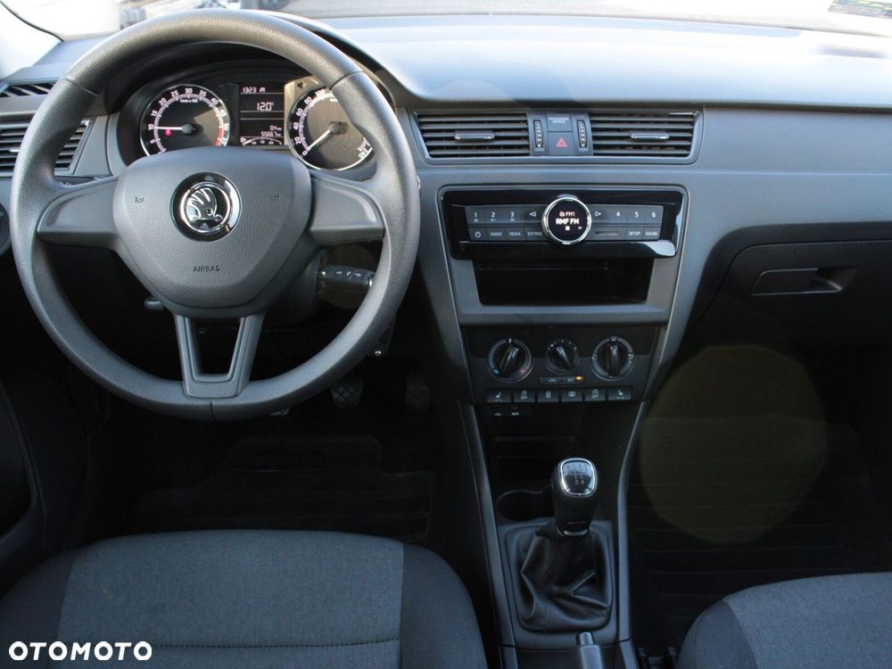 Skoda RAPID - 4