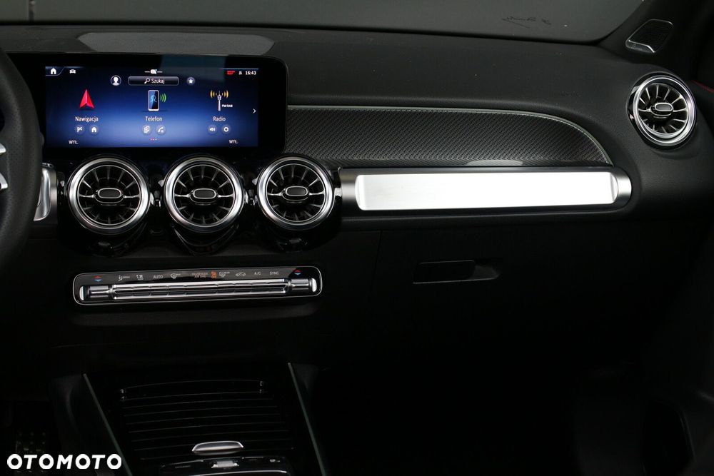 Mercedes-Benz GLB - 28
