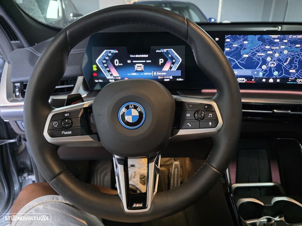 BMW iX2 eDrive20 Pack Desportivo M Pro - 30
