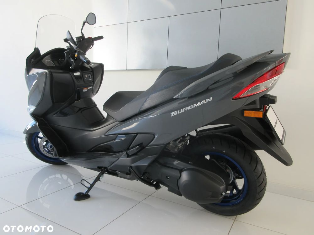 Suzuki Burgman - 5