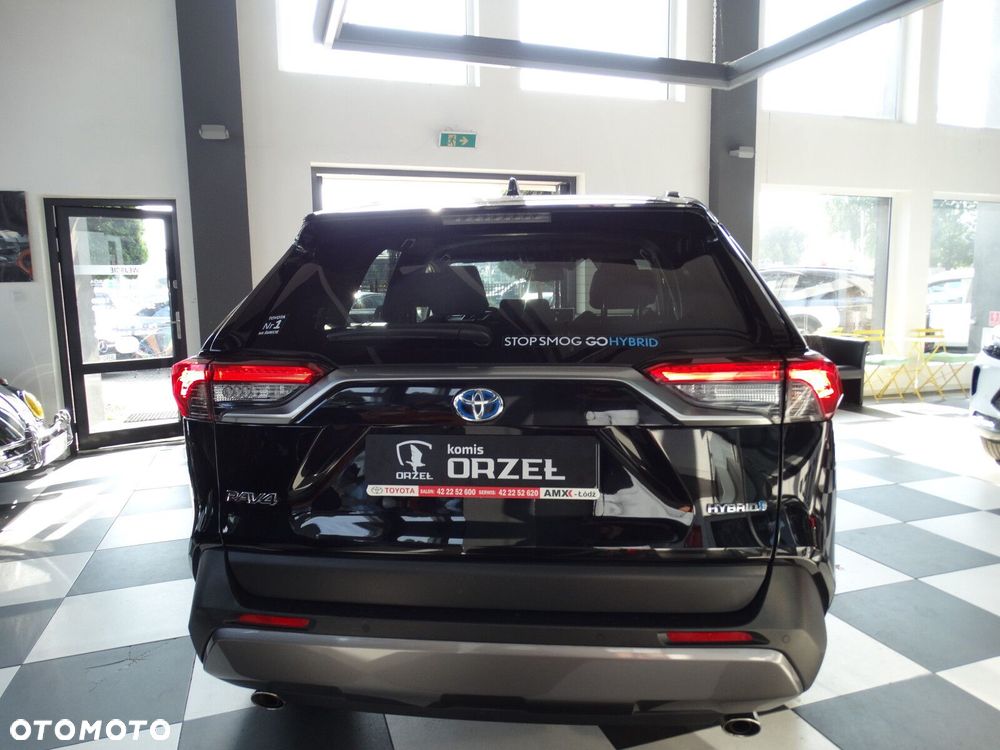 Toyota RAV4 - 6