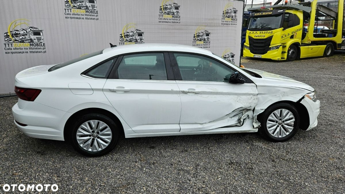 Volkswagen Jetta - 9