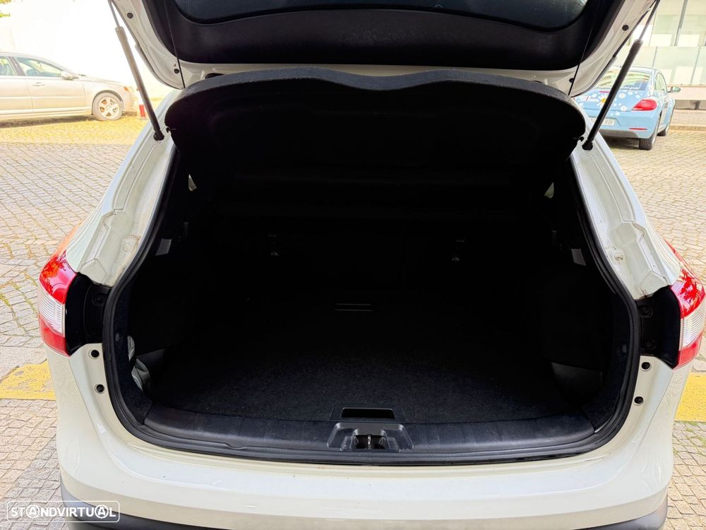 Nissan Qashqai 1.6 dCi Tekna Premium - 27