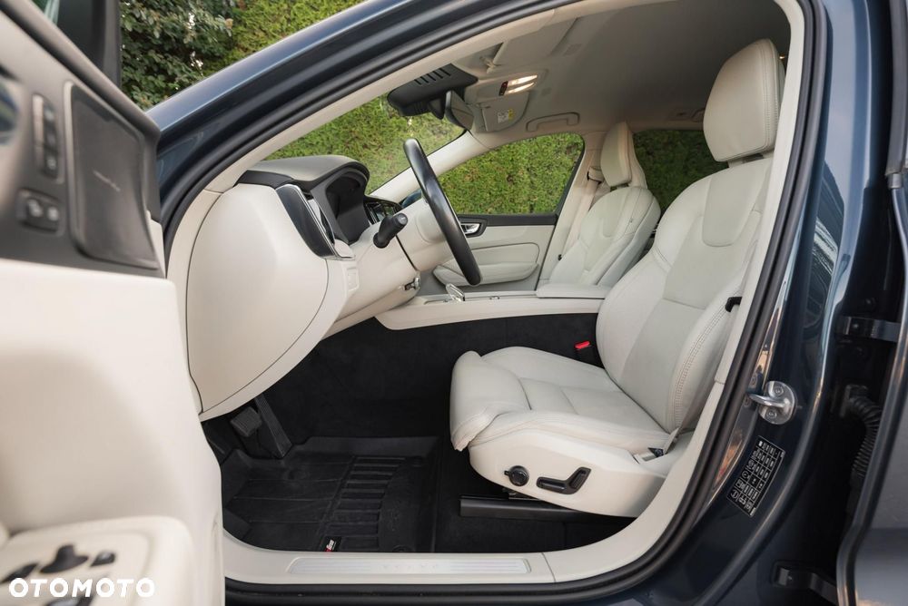Volvo XC 60 B4 D AWD Inscription - 14