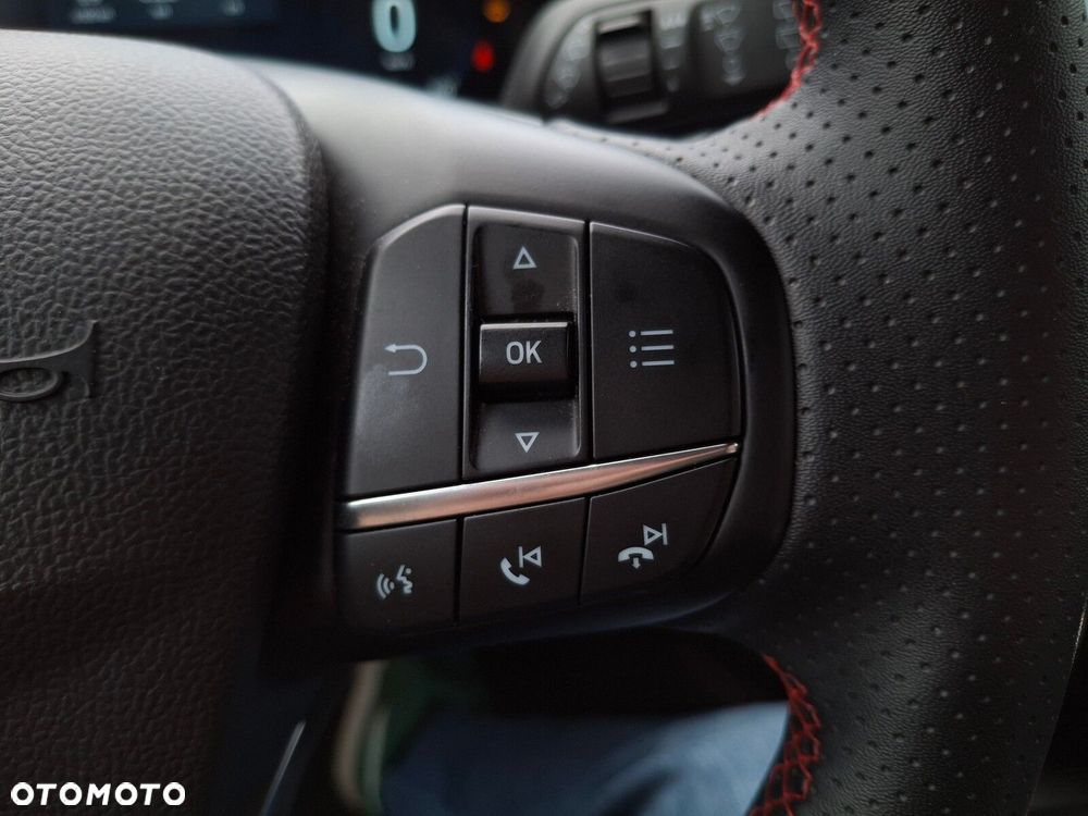 Ford Focus - 11