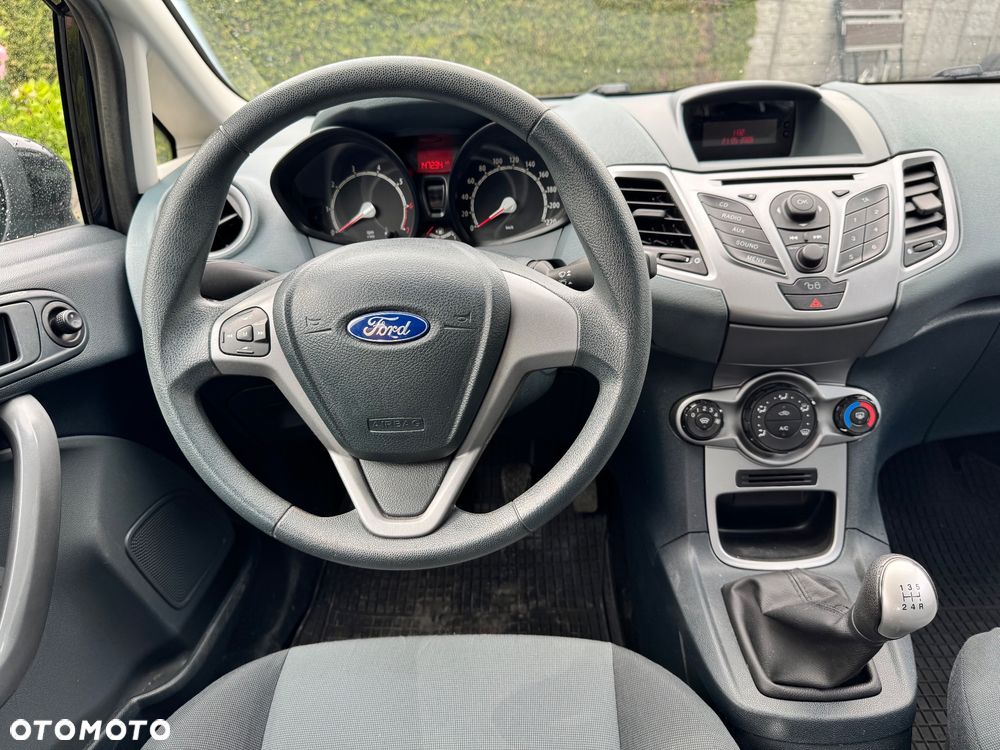 Ford Fiesta - 20