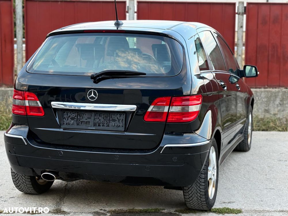Mercedes-Benz B 180 - 4
