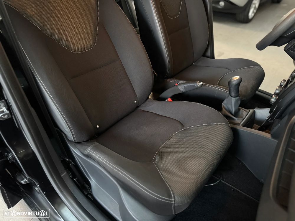 Renault Clio TCe 90 Luxe - 21