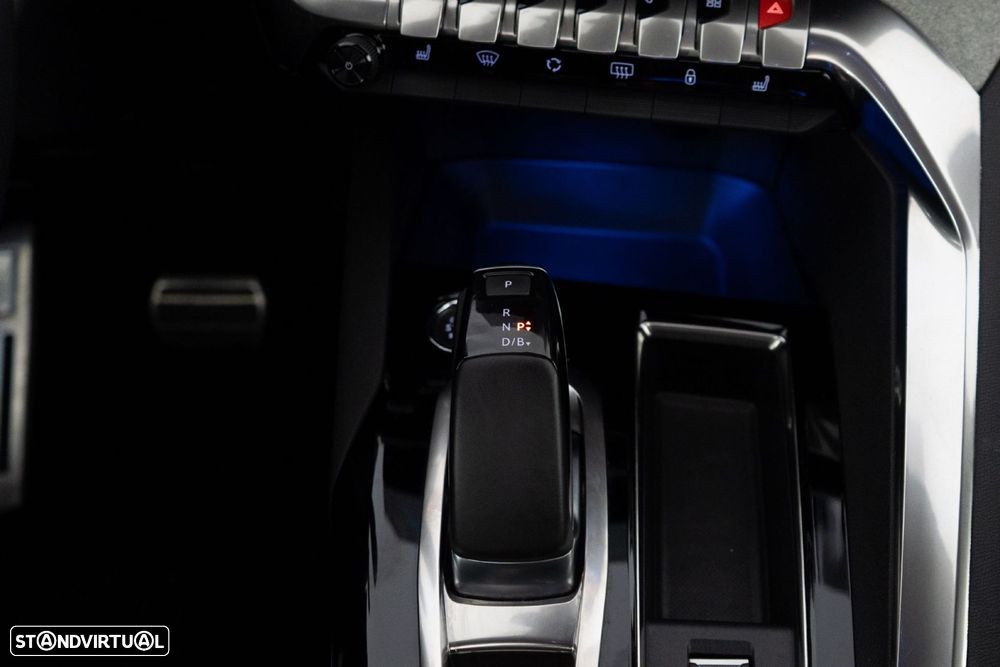 Peugeot 3008 1.6 Hybrid GT Pack e-EAT8 - 33