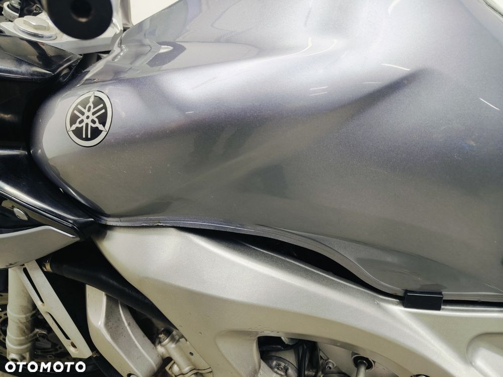Yamaha FZ6 - 20