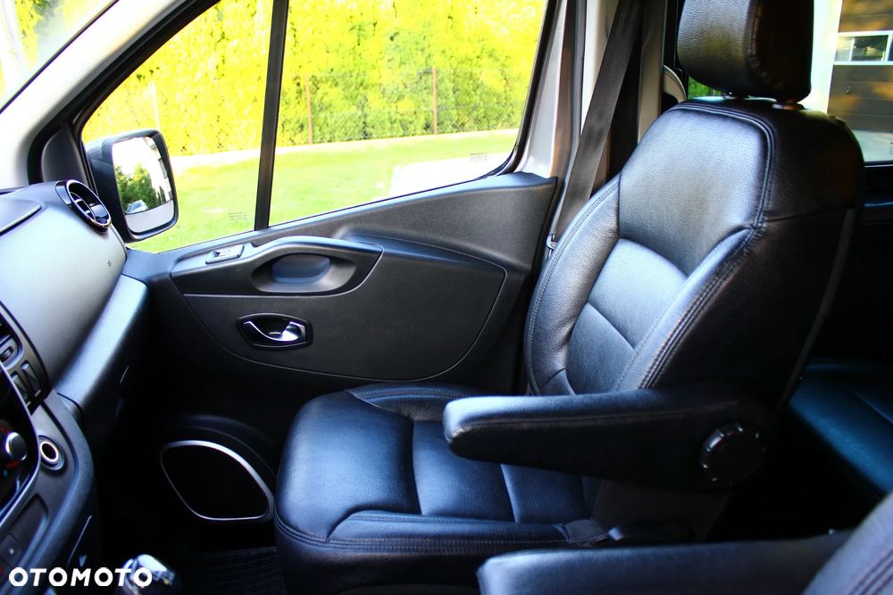 Renault Trafic 2.0 dCi - 28