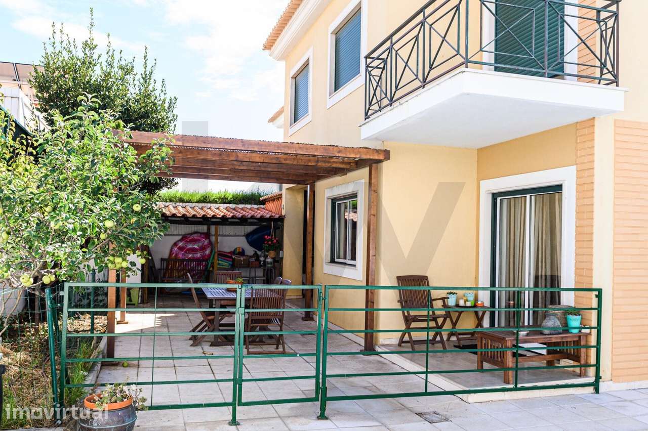 Moradia T5 com Piscina em Carcavelos - Grande imagem: 2/46