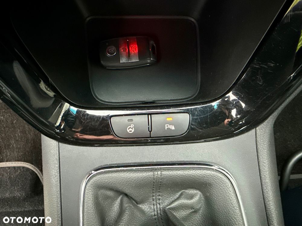 Kia Ceed 1.6 CRDi 128 Platinum Edition - 31