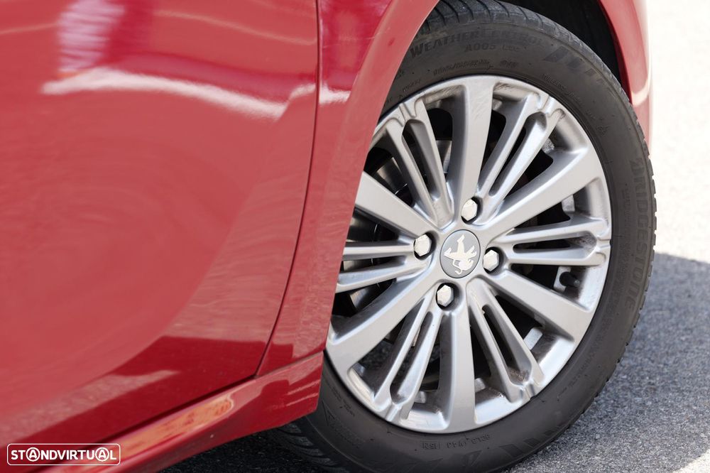 Peugeot 208 82 PureTech Style - 11