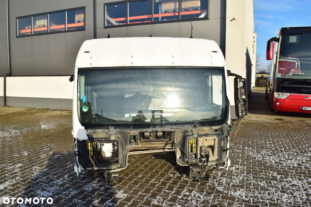 SZKIELET KABINY WRAZ Z DRZWIAMI MAN TGX E5 E6 - 9