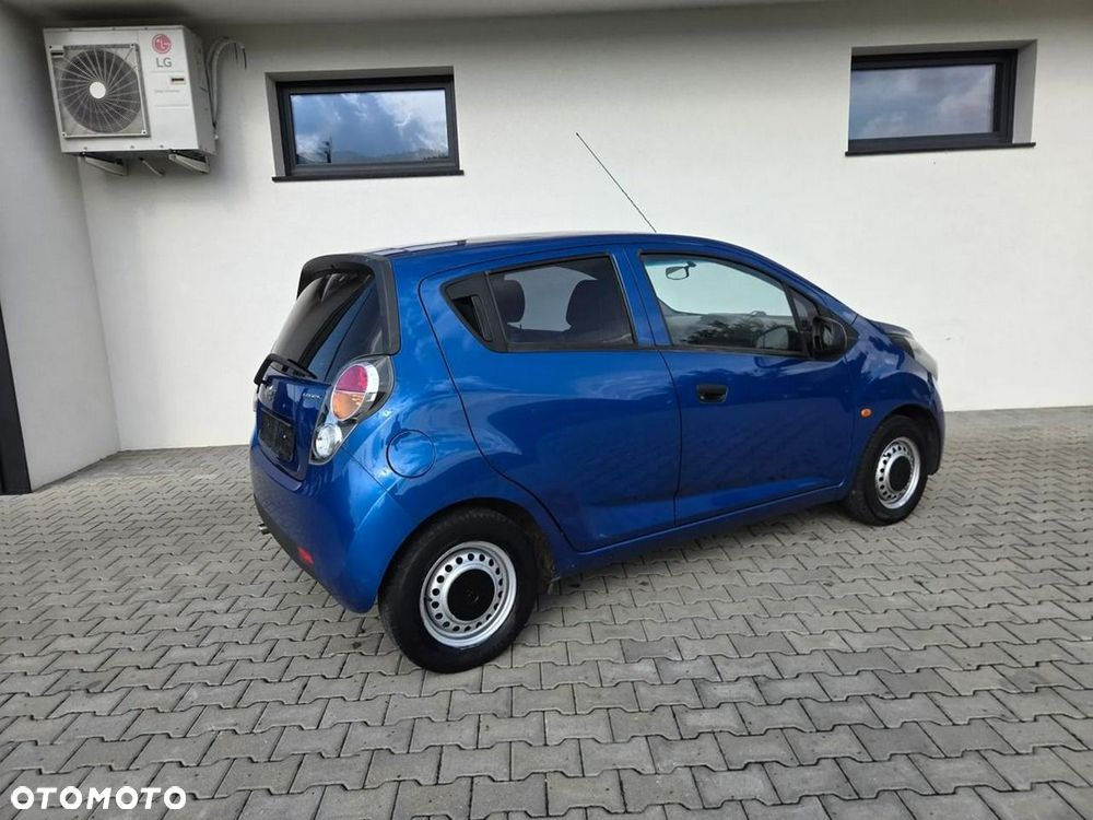 Chevrolet Spark - 15