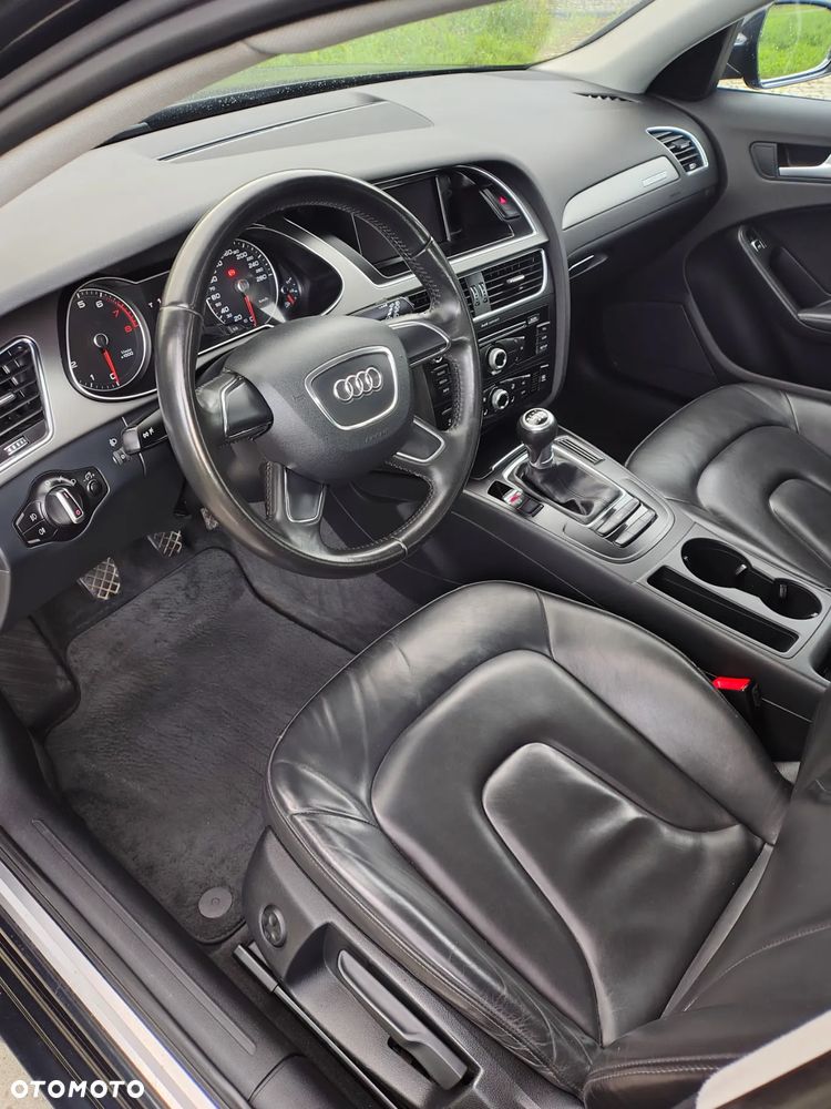 Audi A4 Avant - 16