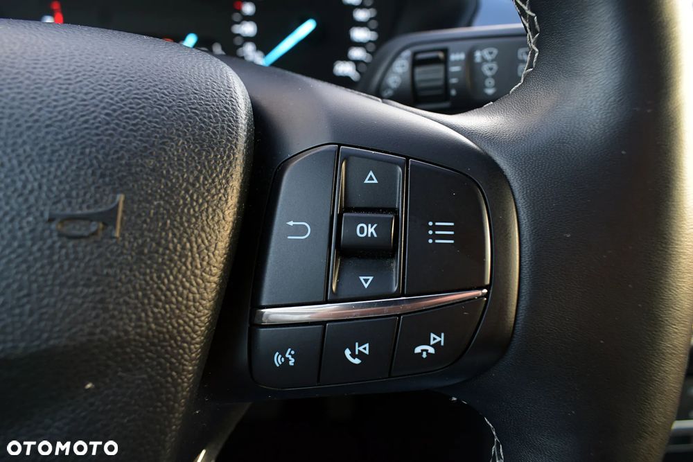 Ford Puma 1.0 EcoBoost mHEV Titanium DCT - 11