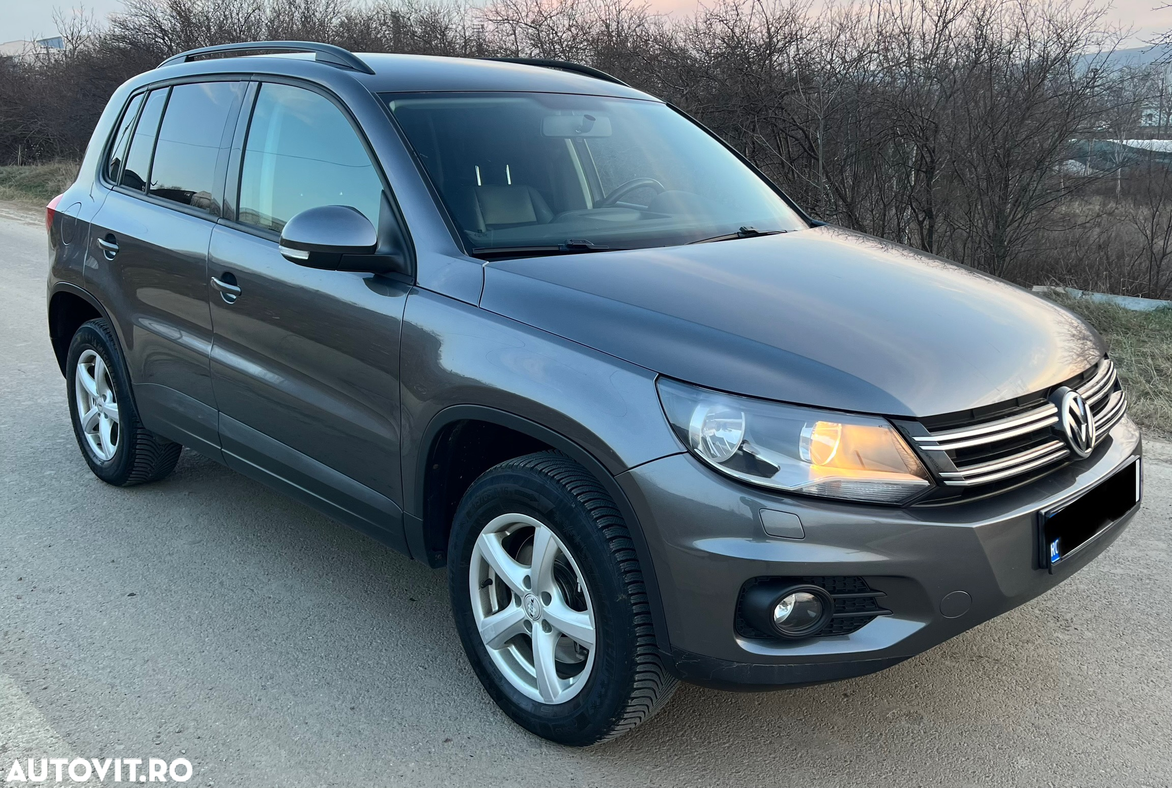 Volkswagen Tiguan 2.0 TDI 4Motion DSG Sport & Style - 4