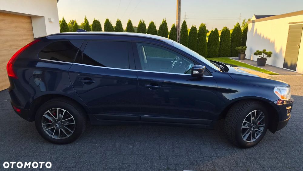 Volvo XC 60 D4 Geartronic Momentum - 26