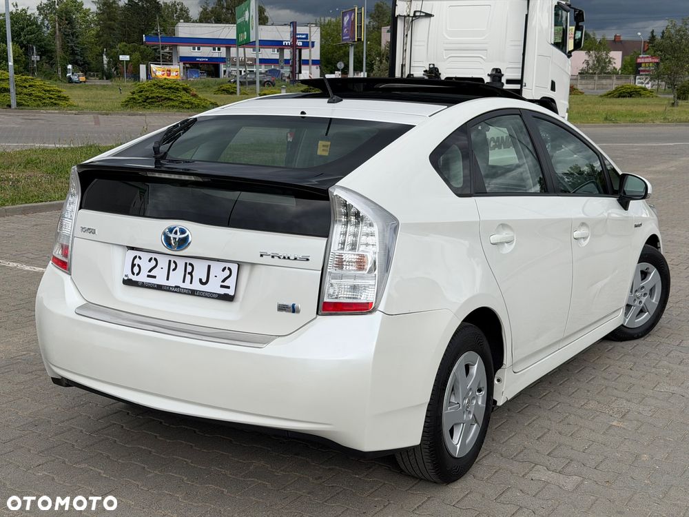 Toyota Prius 1.8 HSD Prestige - 5
